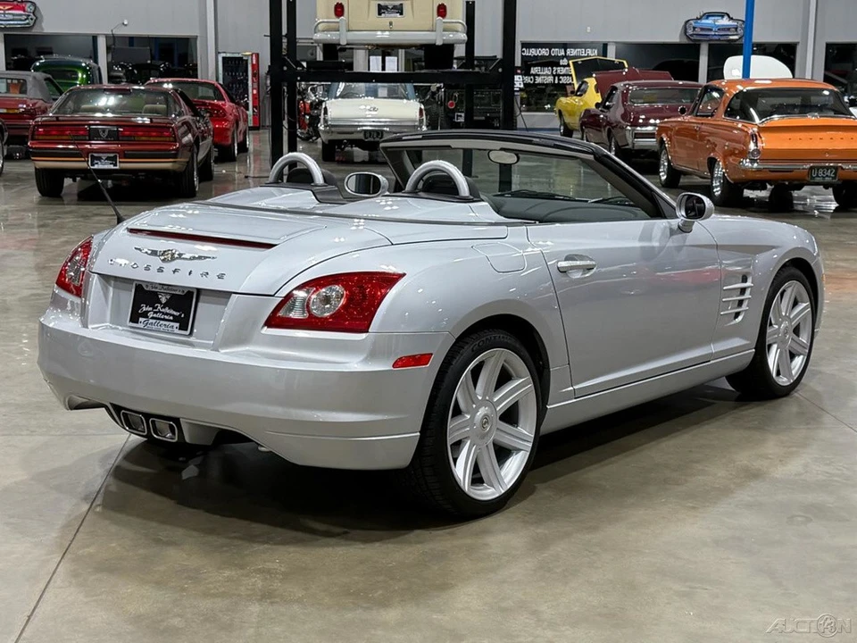 2007 Chrysler Crossfire - Image 7 of 24