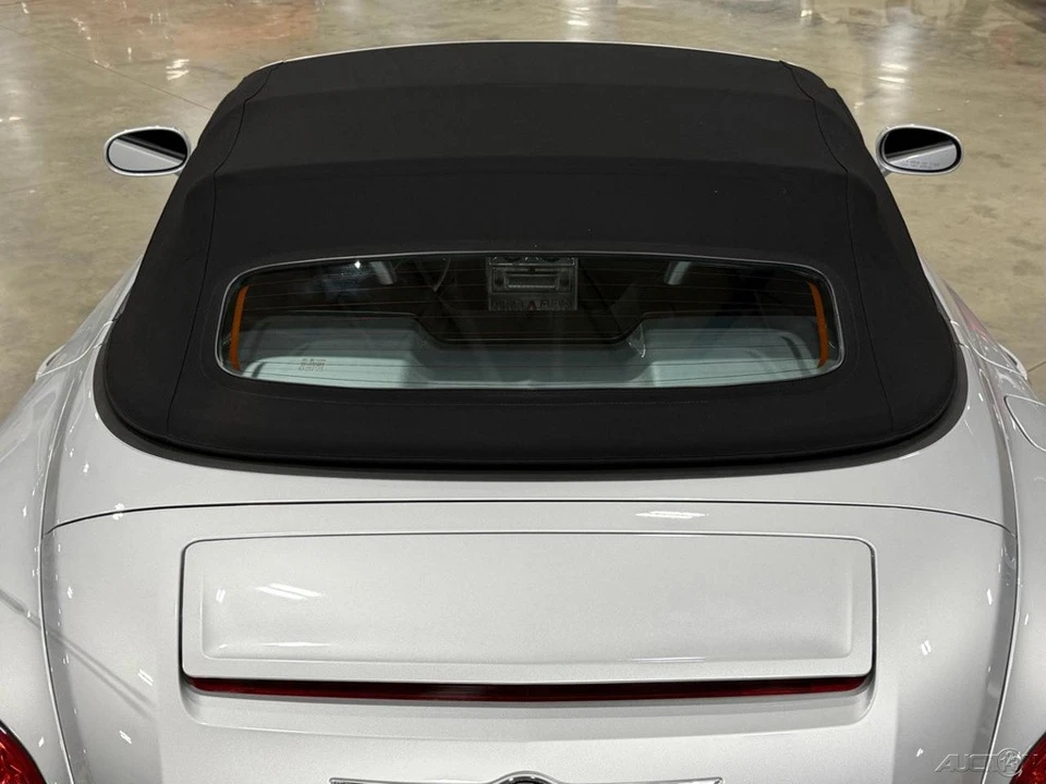 2007 Chrysler Crossfire - Image 21 of 24
