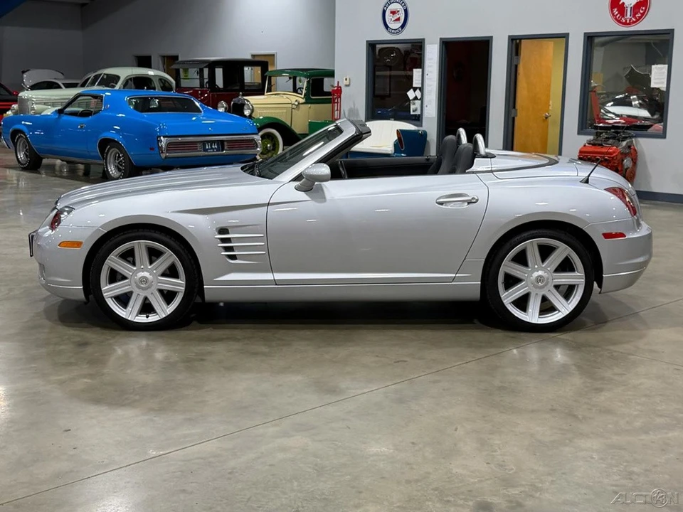 2007 Chrysler Crossfire - Image 2 of 24