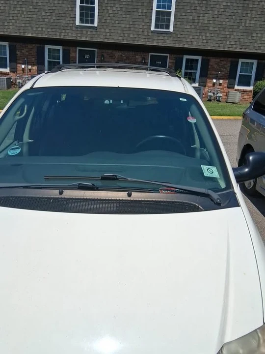 2007 Chrysler Town & Country - Image 2 of 5