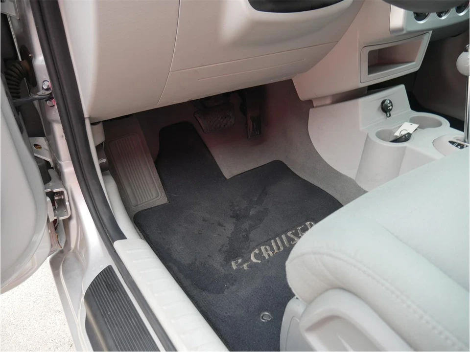 2007 Chrysler PT Cruiser - Image 28 of 31
