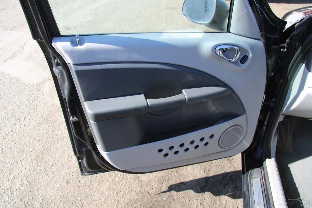 2007 Chrysler PT Cruiser - Image 12 of 21
