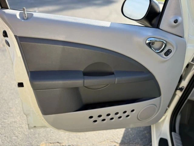 2007 Chrysler PT Cruiser - Image 9 of 21