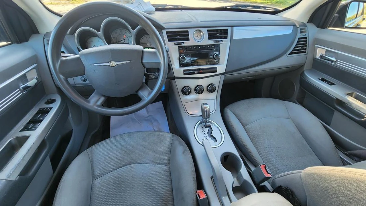 2007 Chrysler Sebring - Image 8 of 12