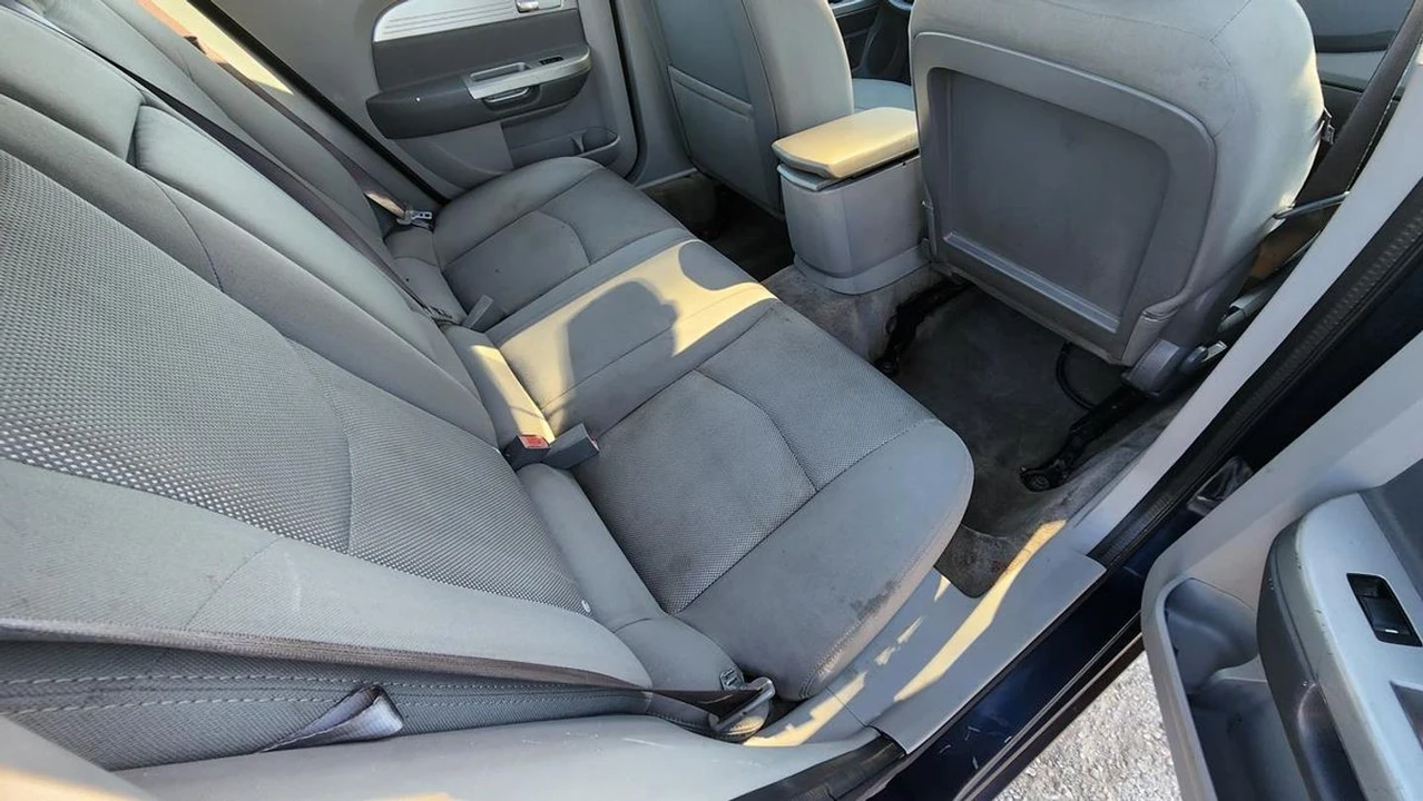2007 Chrysler Sebring - Image 17 of 21