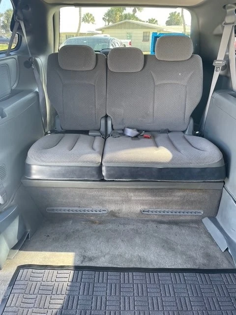 2007 Chrysler Town & Country - Image 6 of 8