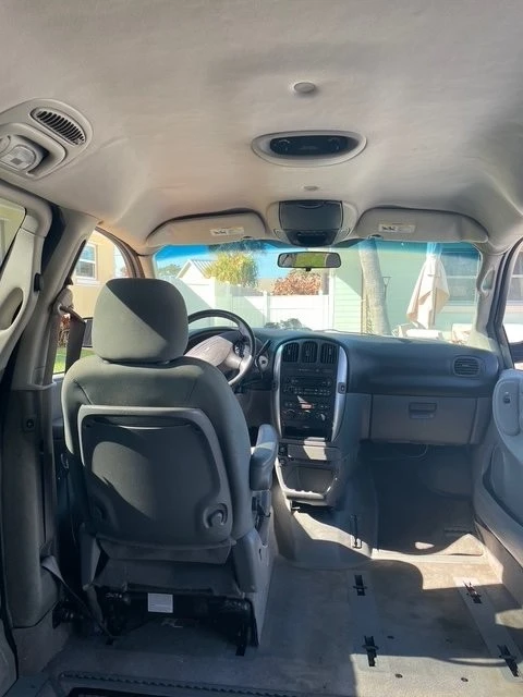 2007 Chrysler Town & Country - Image 8 of 8