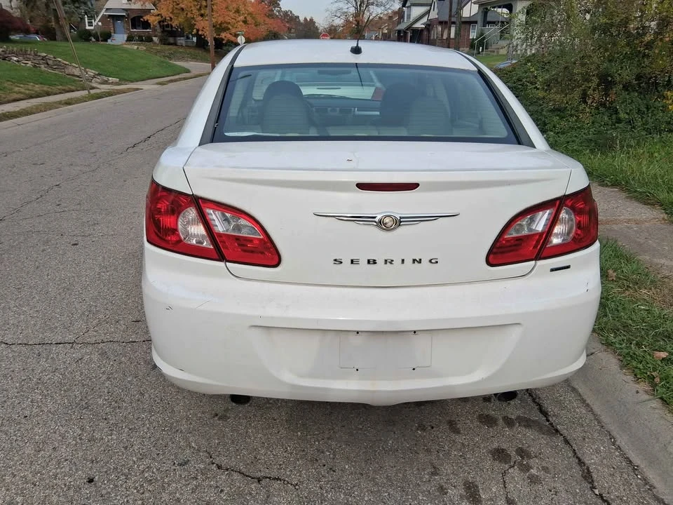 2007 Chrysler Sebring - Image 4 of 12
