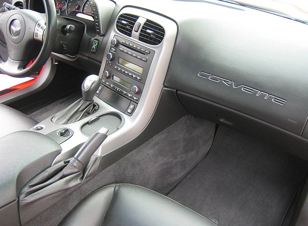 2007 Chevrolet Corvette C6 - Image 16 of 23