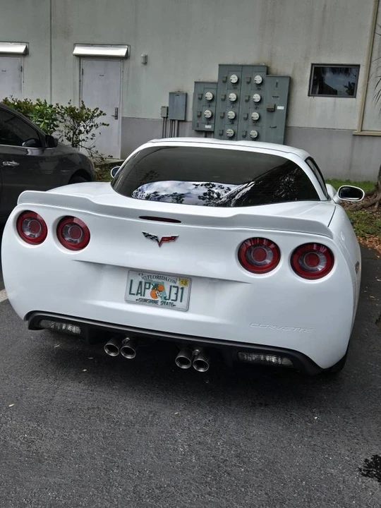 2007 Chevrolet Corvette C6 - Image 2 of 17