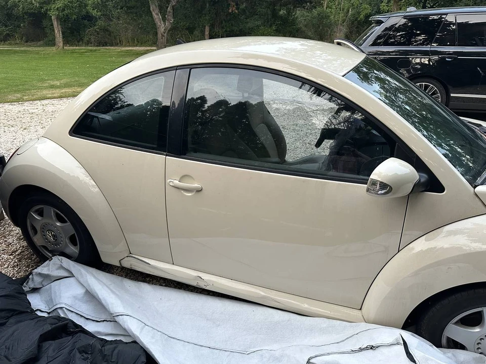 2007 Volkswagen New Beetle - Image 3 of 5