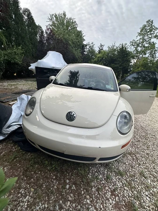 2007 Volkswagen New Beetle - Image 2 of 5