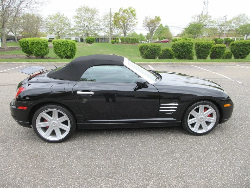 2007 Chrysler Crossfire - Image 20 of 24