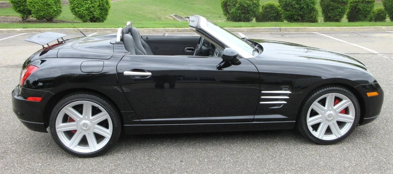 2007 Chrysler Crossfire - Image 10 of 24