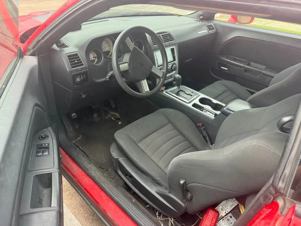 2007 Dodge Challenger - Image 2 of 5