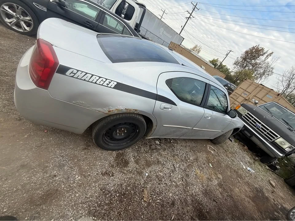2007 Dodge Charger 6th Gen - Image 3 of 7