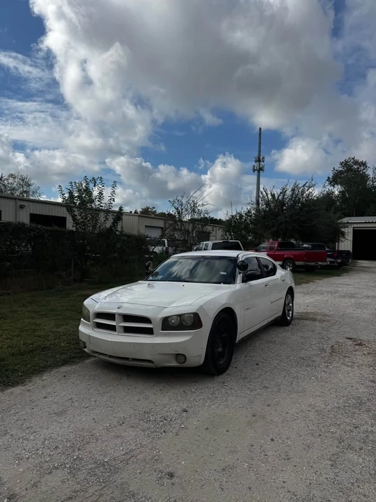 2007 Dodge Charger 6th Gen - Image 2 of 5