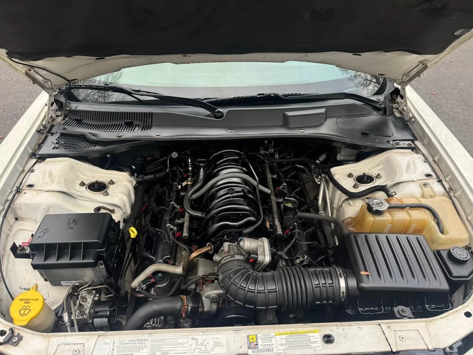 2007 Dodge Charger 6th Gen - Image 16 of 19