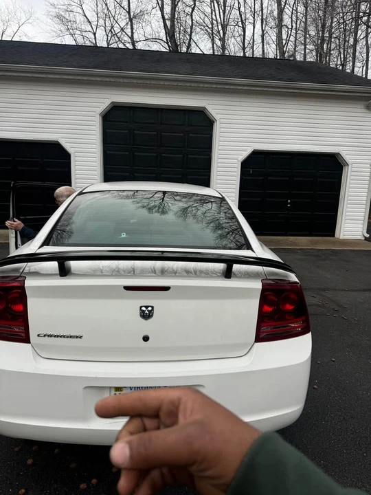 2007 Dodge Charger 6th Gen - Image 9 of 19