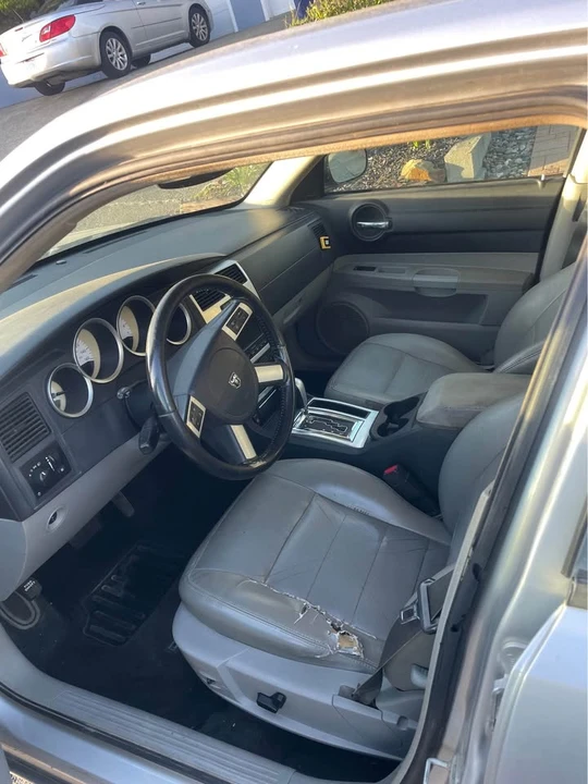2007 Dodge Charger 6th Gen - Image 4 of 9