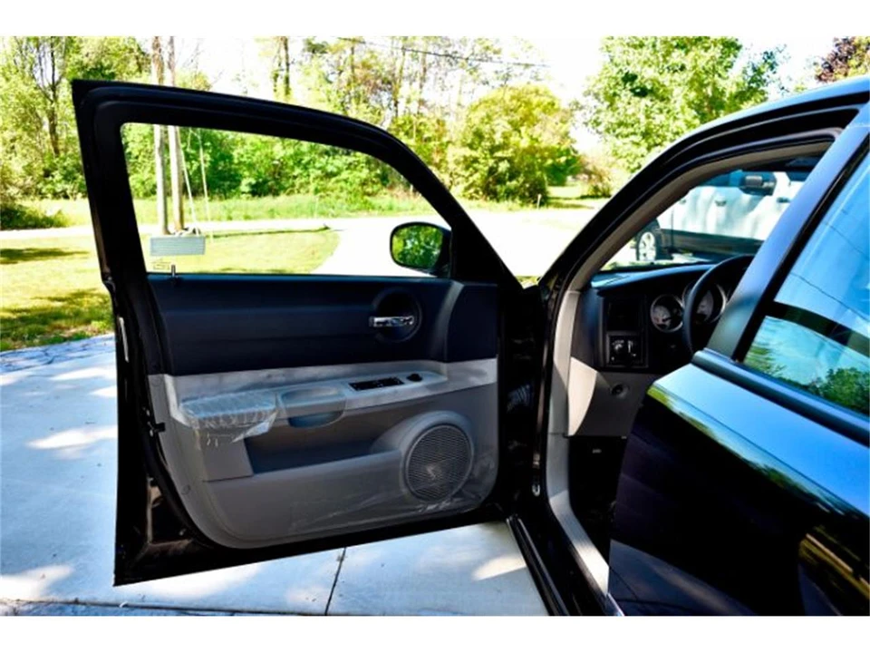 2007 Dodge Charger 6th Gen - Image 11 of 30