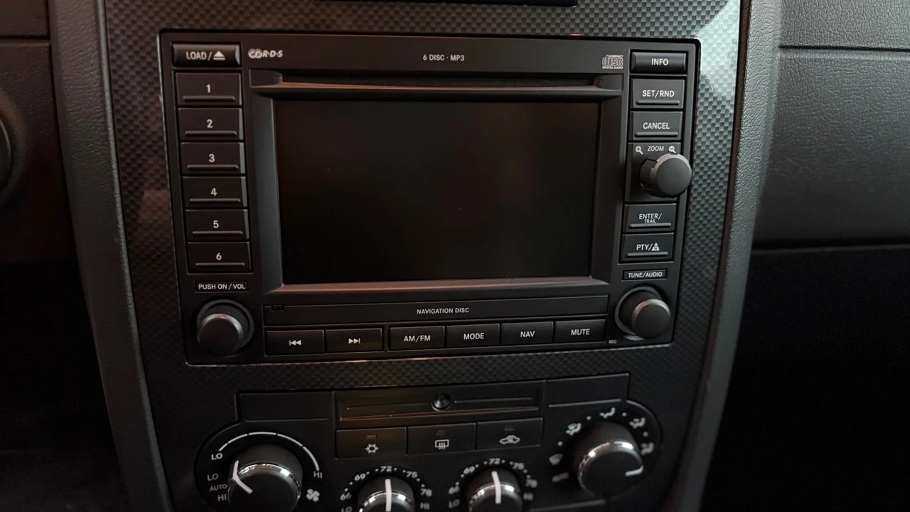 2007 Dodge Charger 6th Gen - Image 17 of 19