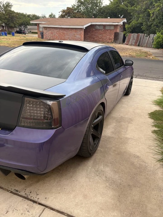 2007 Dodge Charger 6th Gen - Image 5 of 9