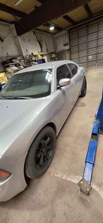 2007 Dodge Charger 6th Gen - Image 2 of 6