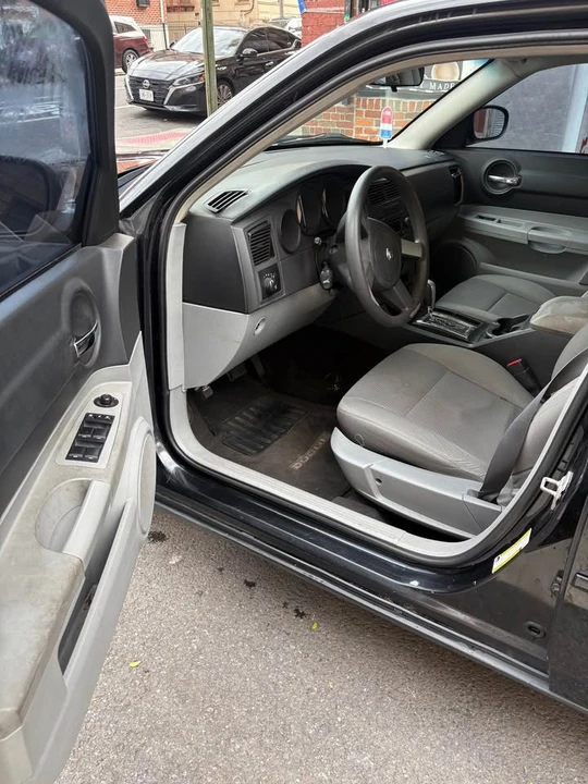 2007 Dodge Charger 6th Gen - Image 9 of 11