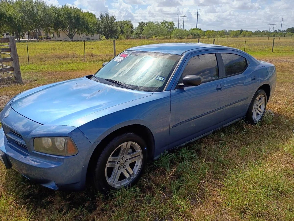 2008 Dodge Charger 6th Gen - Image 5 of 10