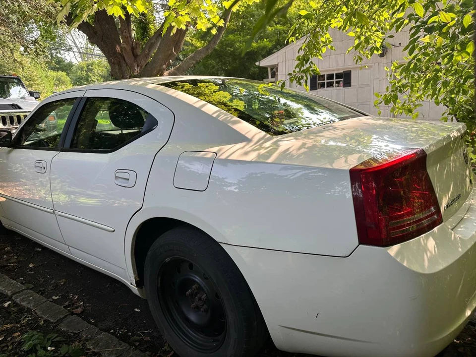 2007 Dodge Charger 6th Gen - Image 6 of 11