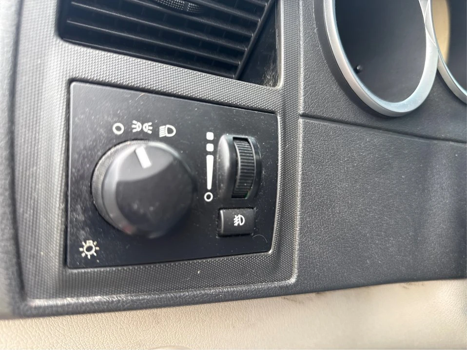 2007 Dodge Charger 6th Gen - Image 15 of 19