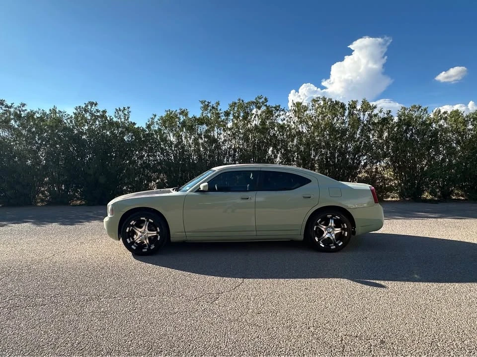 2007 Dodge Charger 6th Gen - Image 2 of 11