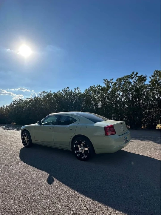 2007 Dodge Charger 6th Gen - Image 3 of 11