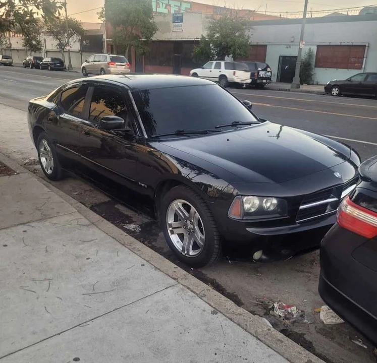 2007 Dodge Charger 6th Gen - Image 2 of 3
