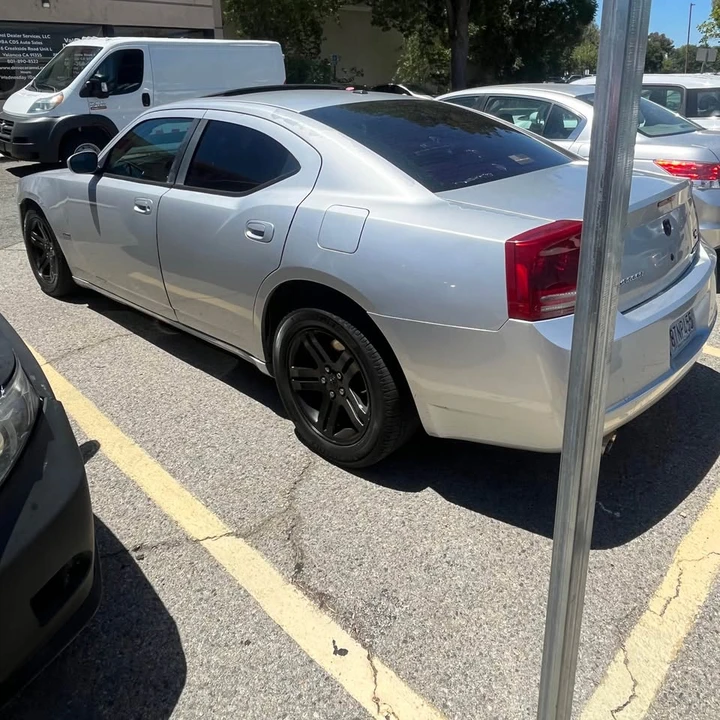 2007 Dodge Charger 6th Gen - Image 4 of 9
