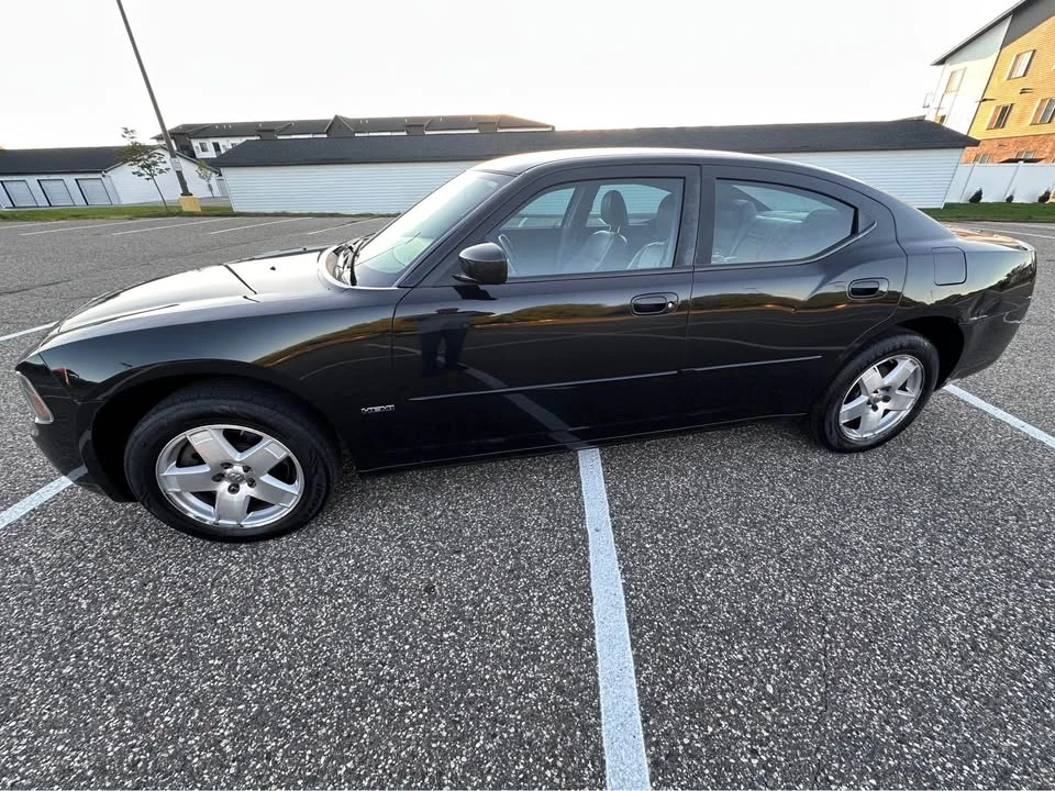 2007 Dodge Charger 6th Gen - Image 2 of 10