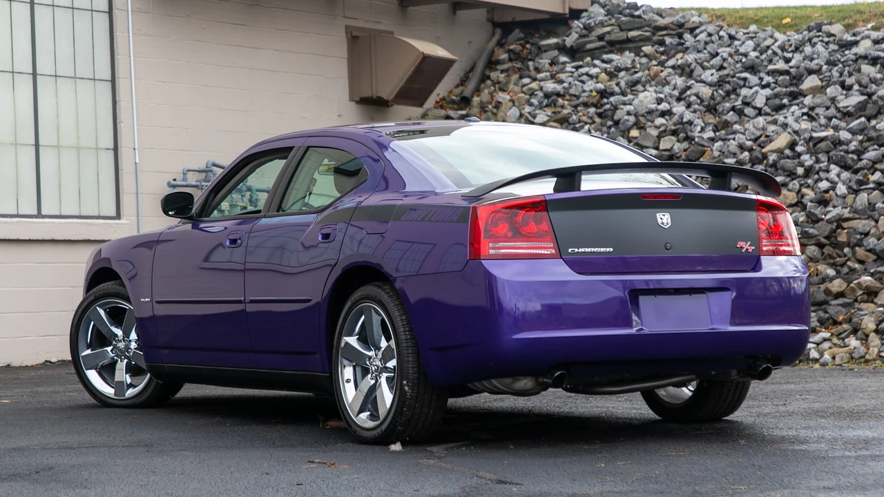 2007 Dodge Charger 6th Gen - Image 3 of 14