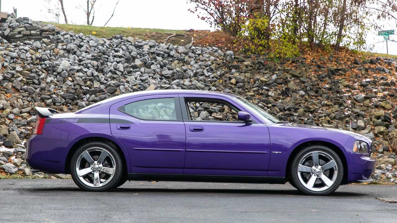 2007 Dodge Charger 6th Gen - Image 8 of 14