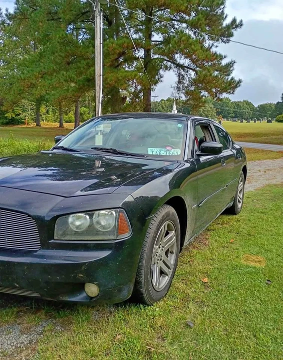 2007 Dodge Charger 6th Gen - Image 3 of 3