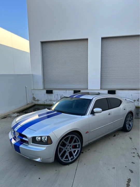 2007 Dodge Charger 6th Gen - Image 2 of 9