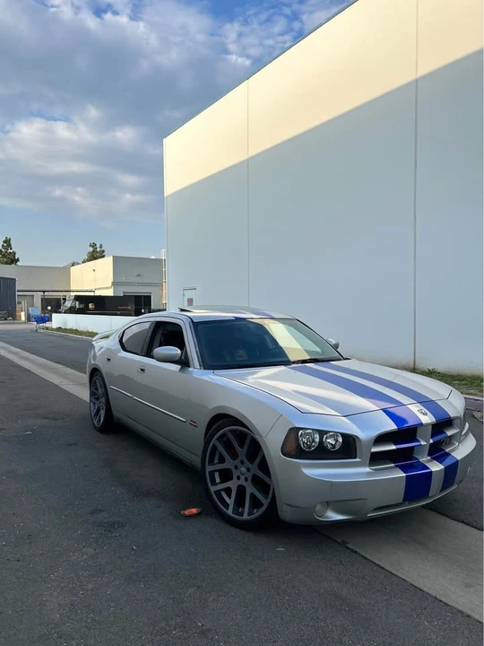 2007 Dodge Charger 6th Gen - Image 3 of 9