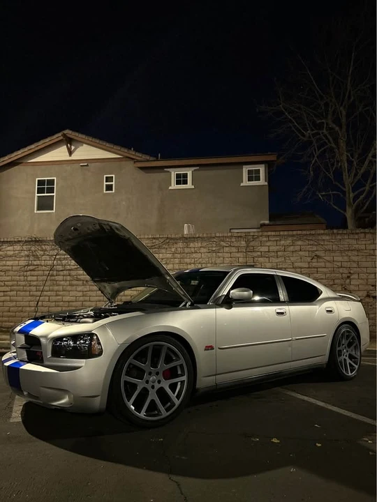 2007 Dodge Charger 6th Gen - Image 2 of 10