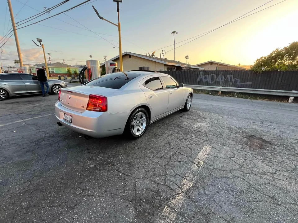 2007 Dodge Charger 6th Gen - Image 8 of 9