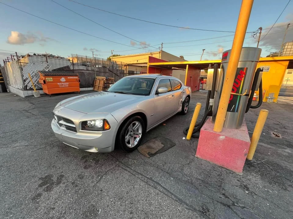 2007 Dodge Charger 6th Gen - Image 4 of 9