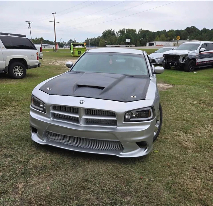 2007 Dodge Charger 6th Gen - Image 2 of 3