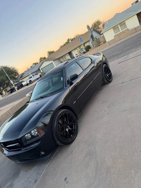 2007 Dodge Charger 6th Gen - Image 2 of 11