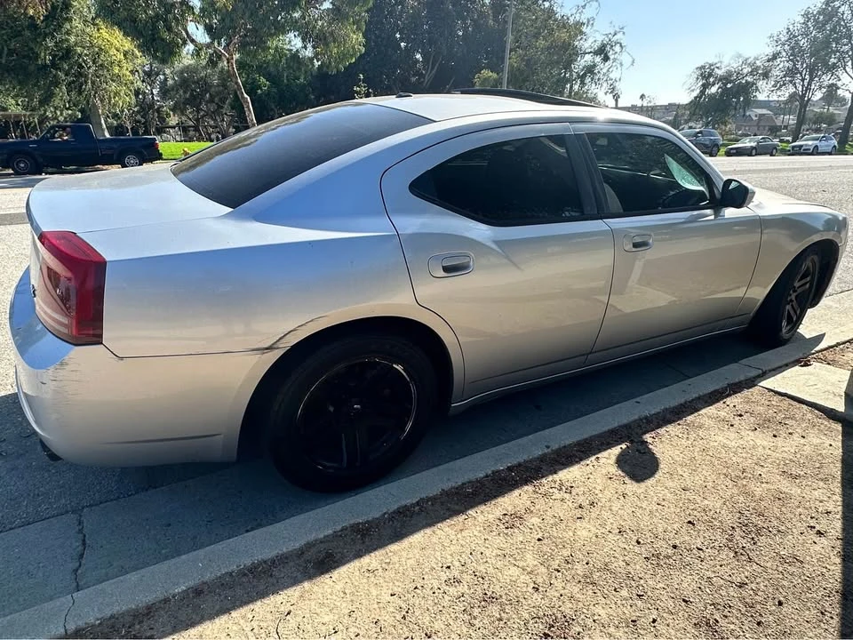 2007 Dodge Charger 6th Gen - Image 4 of 8