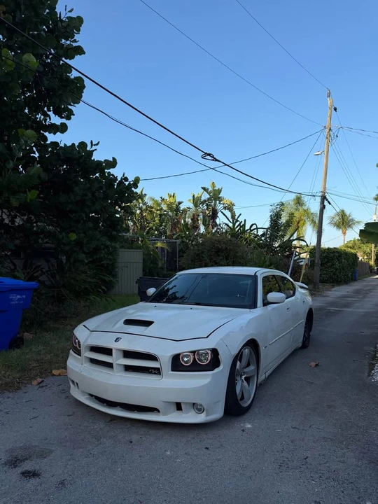 2007 Dodge Charger 6th Gen - Image 2 of 6
