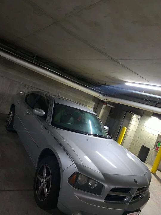 2007 Dodge Charger 6th Gen - Image 4 of 9
